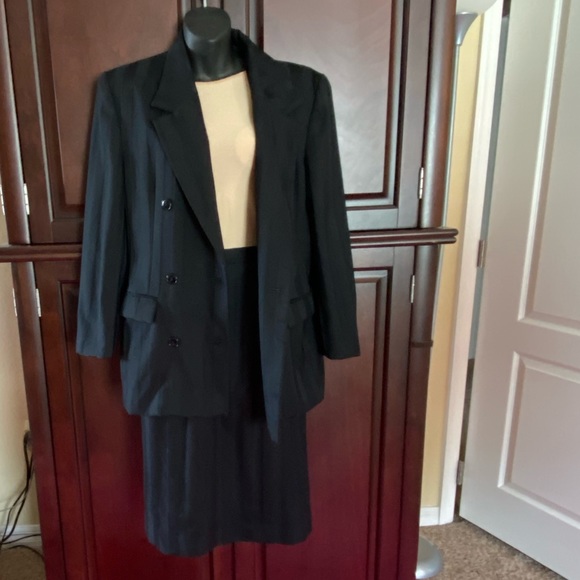 Vintage 2-pc double breasted Black Suit Size 6 - Picture 13 of 16